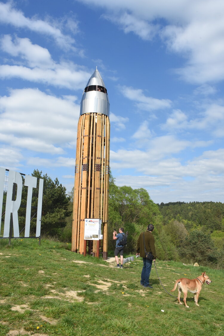 Rozhledna v Údolí smrti.