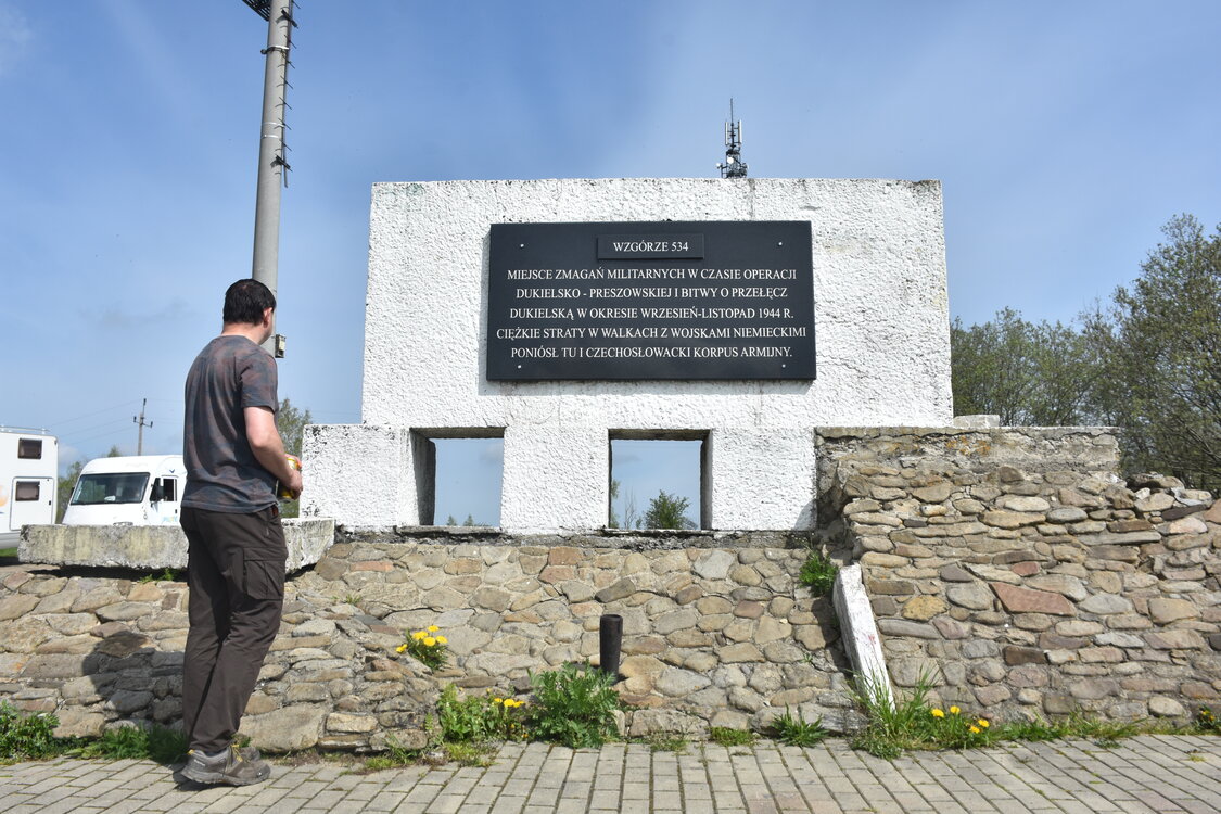 Kóta 534 nad městečkem Dukla.
