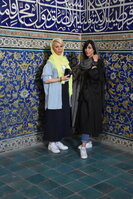 Perské dvounohé kočky v Lotfollah Mosque.