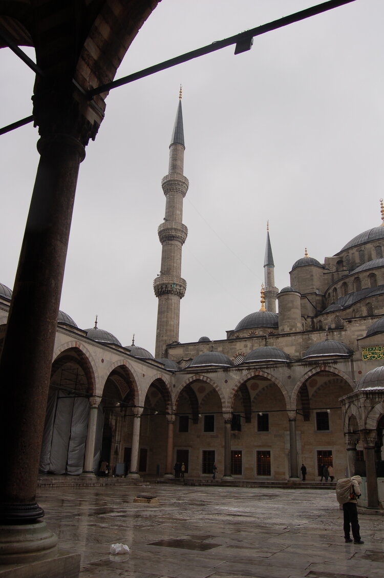 an1_010829.jpg