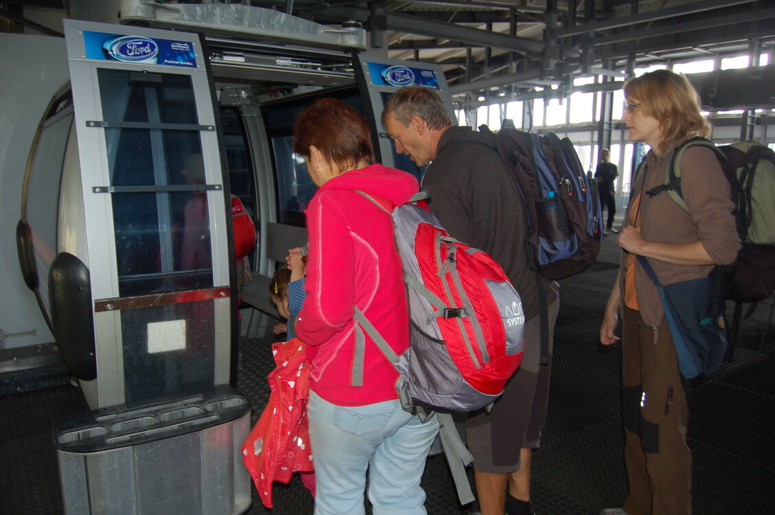 an1_042763.jpg