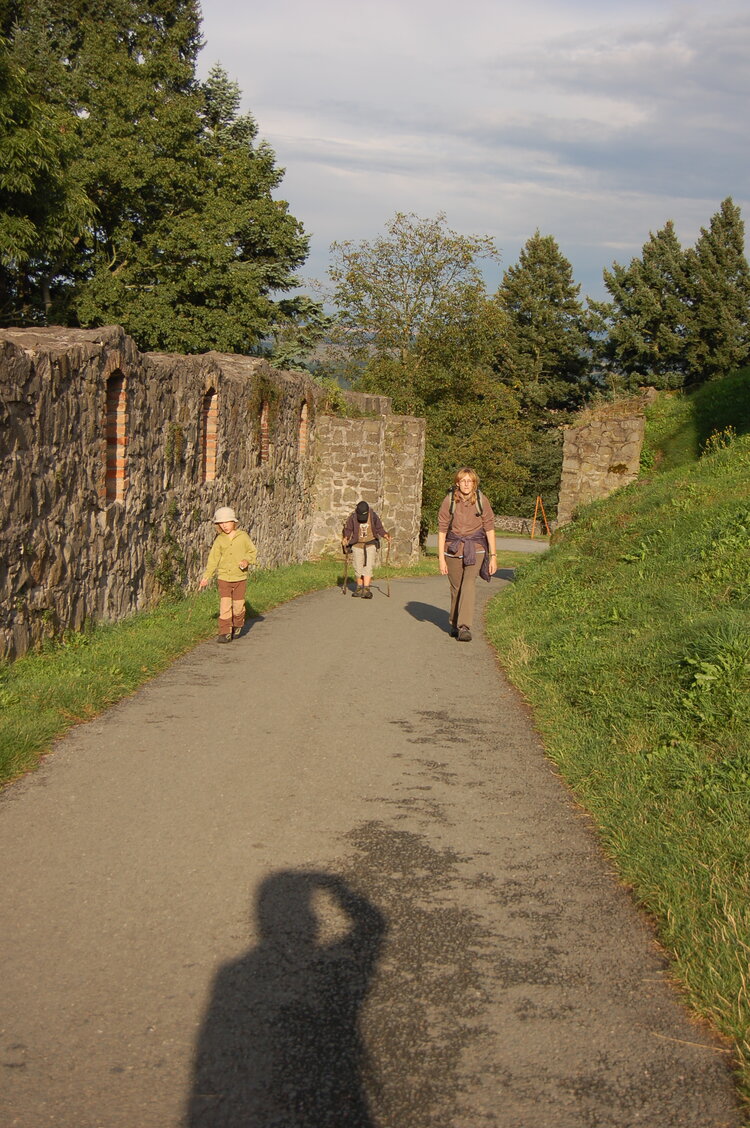 an1_040195.jpg