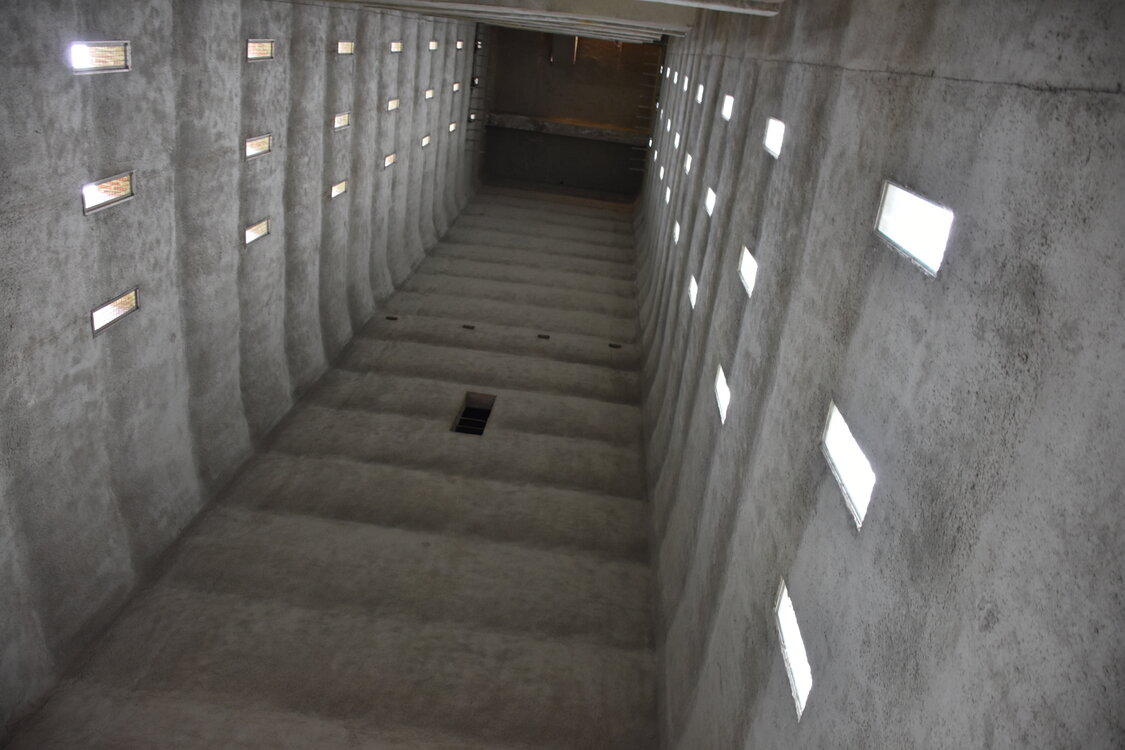 Vnitřek věže Laboe Naval Memorial.