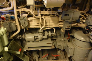 V U-995