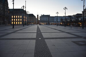 Náměstí u radnice / Rathausmarkt.