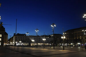 Náměstí u radnice / Rathausmarkt.