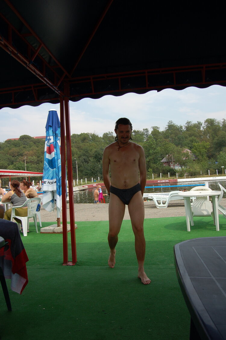 an06880.jpg