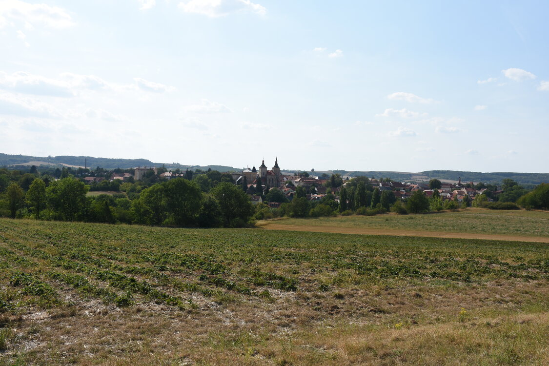 Kouřim z dálky.