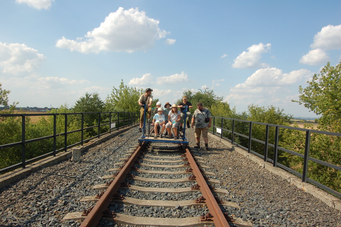 an47646.jpg